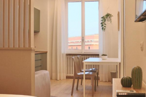tiny attic, corso buenosaires, 6min to duomo Milano